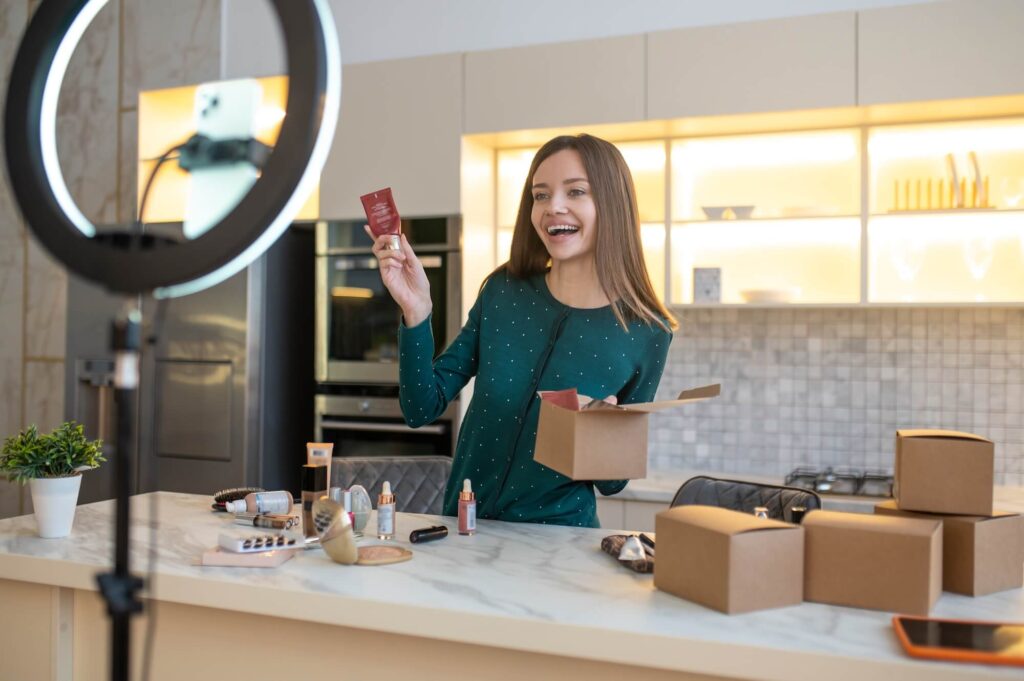 Live shopping: le televendite rinascono con TikTok Shop